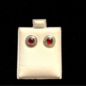 Sterling silver 925 Cabachon Garnet earrings